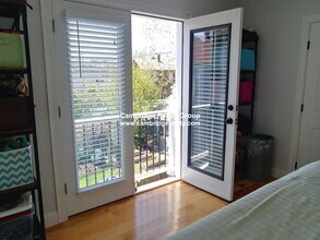 35 Porter St, Unit T in Cambridge, MA - Foto de edificio - Building Photo
