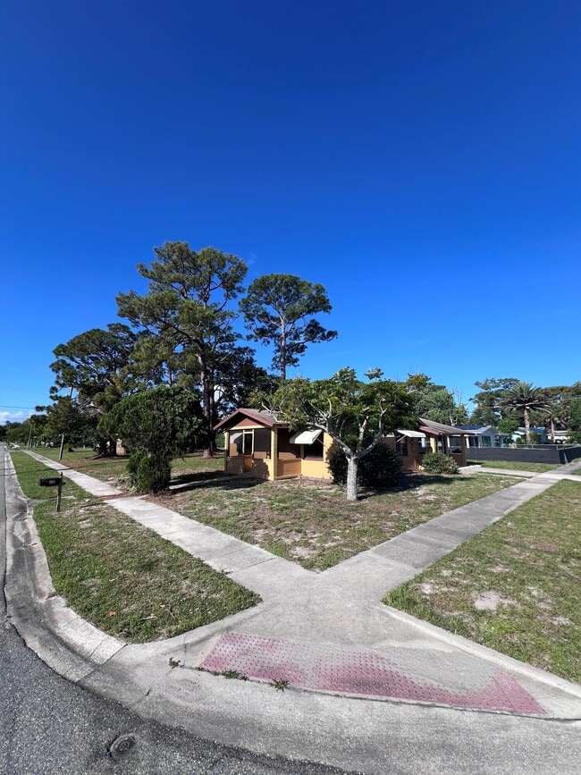 4310 Mt Vernon Ave in Titusville, FL - Building Photo - Building Photo