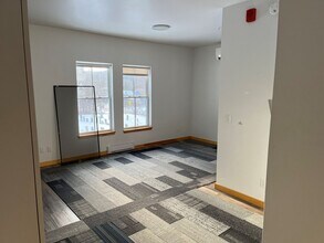 74 Jolina Ct in Richmond, VT - Building Photo - Building Photo