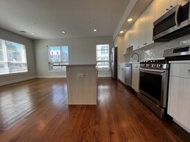 9 Everett St, Unit 203 in Boston, MA - Building Photo - Building Photo