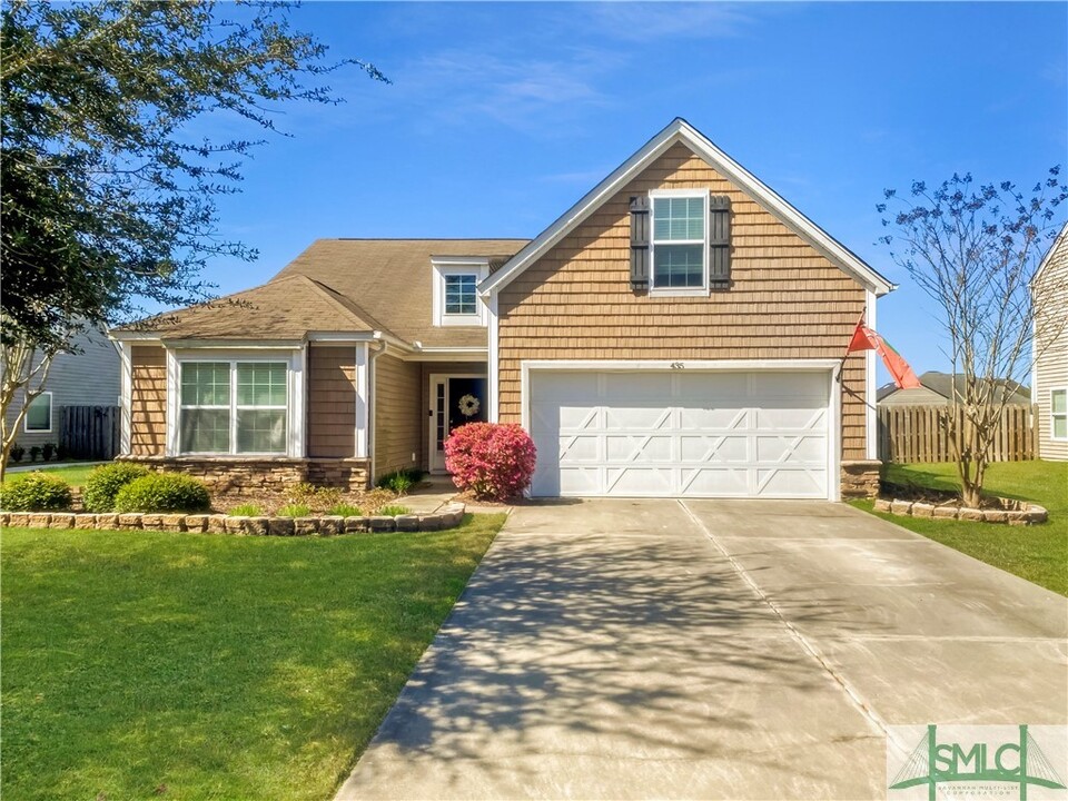 435 Stonebridge Cir in Savannah, GA - Building Photo