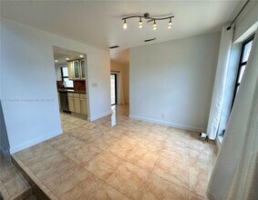 1515 NE 24th St in Wilton Manors, FL - Building Photo - Building Photo