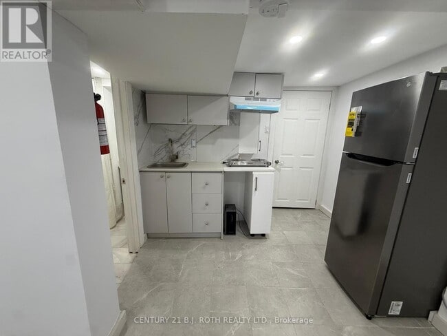 759 Essa Rd in Barrie, ON - Building Photo - Building Photo