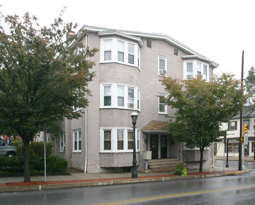 131 S Union St in Kennett Square, PA - Building Photo