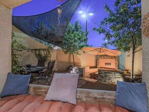8614 Peaceful Dreams St in Las Vegas, NV - Building Photo - Building Photo