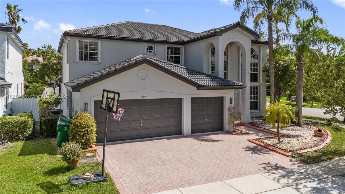 17956 SW 35th Dr in Miramar, FL - Building Photo