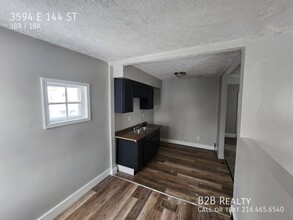 3594 E 144th St in Cleveland, OH - Building Photo - Building Photo