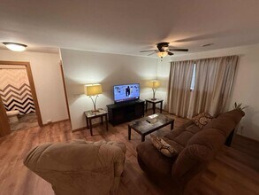 2918 Chartres St in La Salle, IL - Building Photo - Building Photo