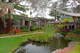 Hidden Lake in Santa Clara, CA - Foto de edificio - Building Photo