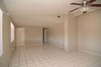 518 W Santa Paula St in Tucson, AZ - Building Photo - Building Photo