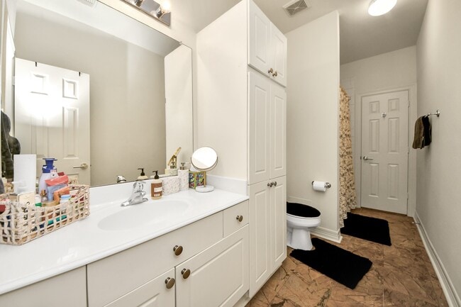 property at 825 Rosine St