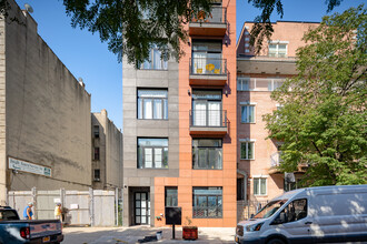 244 Franklin Ave in Brooklyn, NY - Building Photo - Building Photo