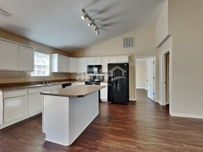 147 Crescent Creek Ct in Greenville, SC - Building Photo - Building Photo