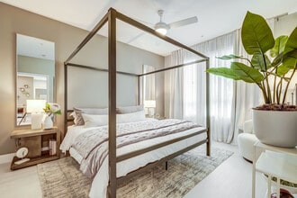 Griffis Platinum Triangle in Anaheim, CA - Foto de edificio - Building Photo