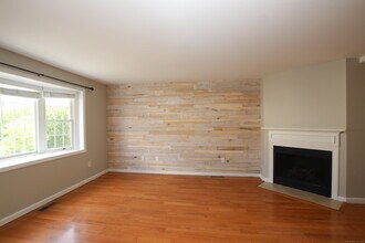 22 Main St in Danbury, CT - Building Photo - Building Photo