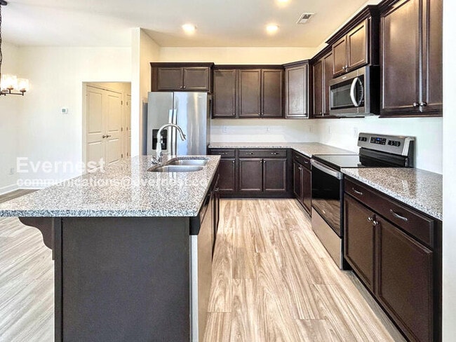 799 Coopers Wy in Lebanon, TN - Foto de edificio - Building Photo