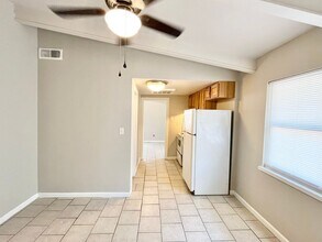 2222 Zabel Dr in Charleston, WV - Building Photo - Building Photo