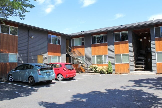 2725-2743 SE Taylor St in Portland, OR - Building Photo - Building Photo