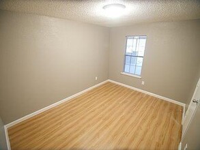 417 Meadow Creek Dr in Mansfield, TX - Foto de edificio - Building Photo