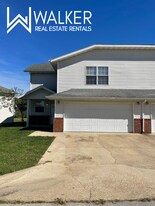 119 Hickory Ridge Dr in St. Robert, MO - Building Photo