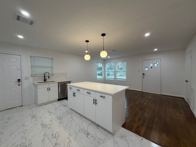 property at 1972 W McKinney St