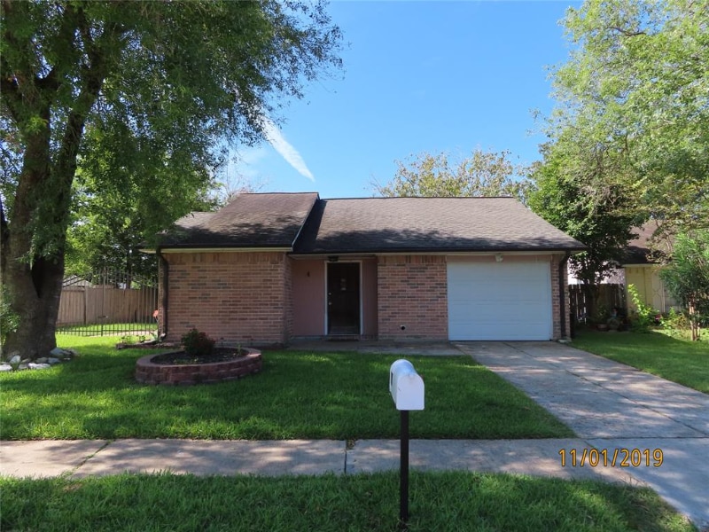 1411 Warwick Walk Ln in Channelview, TX - Building Photo
