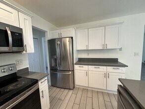 9967 Electra Ln in Sandy, UT - Building Photo - Building Photo