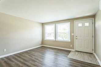 47481 Southampton Dr in Lexington Park, MD - Building Photo - Building Photo