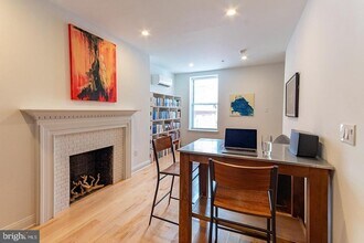 1311 Spruce St in Philadelphia, PA - Building Photo - Building Photo