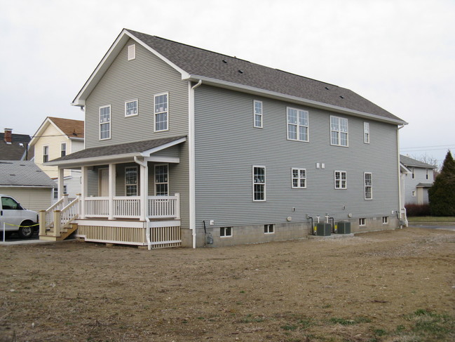 1551 Glenn Ave in Columbus, OH - Building Photo - Building Photo