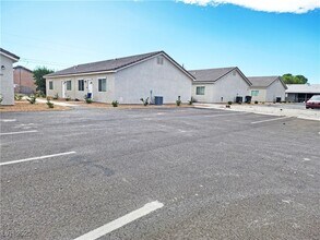 1111 Sixshooter Ave in Pahrump, NV - Building Photo - Building Photo