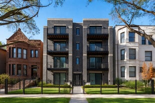 4536 S Prairie Ave in Chicago, IL - Building Photo