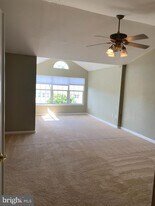 47344 Blackwater Falls Terrace in Sterling, VA - Building Photo