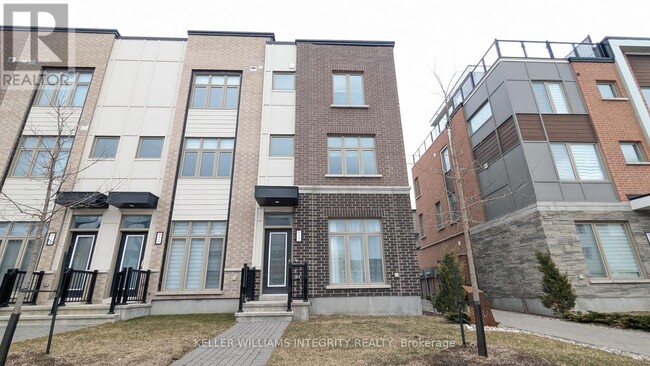 922 Moses Tennisco St in Ottawa, ON - Building Photo - Building Photo