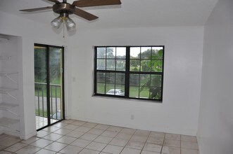 2355 Linton Ridge Cir in Delray Beach, FL - Building Photo - Building Photo