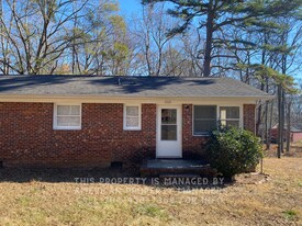 3818 Vanderburg Dr in Concord, NC - Building Photo