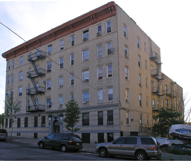 1702 Clay Ave in Bronx, NY - Building Photo - Building Photo