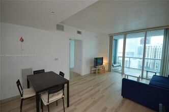 480 NE 30th St in Miami, FL - Building Photo - Building Photo