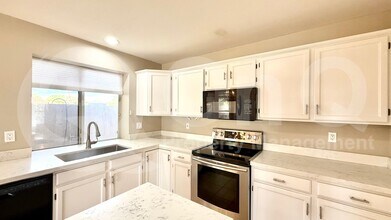 1610 S Sycamore Pl in Chandler, AZ - Building Photo - Building Photo