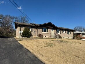 3830 Bonnacreek Dr in Nashville, TN - Building Photo - Building Photo