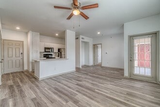 Stonecreek Ranch in Austin, TX - Foto de edificio - Building Photo