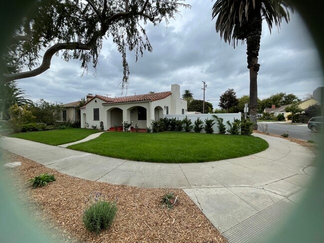 4209 Vinton Ave in Culver City, CA - Foto de edificio - Building Photo