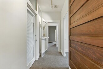 906 NW 23rd Ave in Portland, OR - Building Photo - Building Photo