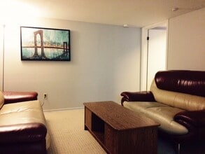 321 Belfield St in London, ON - Building Photo - Building Photo