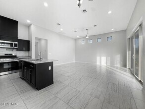 12622 Amesbury in El Paso, TX - Building Photo - Building Photo