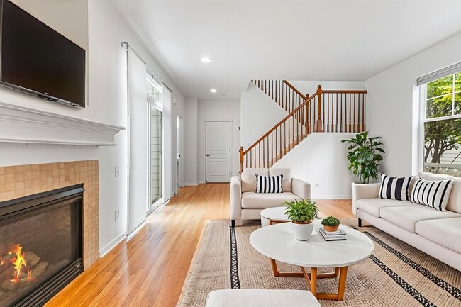 Gorgeous 3-Bed, 2.5-Bath Home With Great Amenities! in Fort Collins, CO - Building Photo - Building Photo