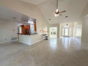 1490 Chalet Pl in Pensacola, FL - Building Photo - Building Photo