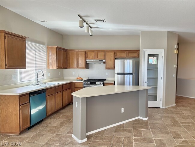 property at 1109 E Malibu Sands Ave