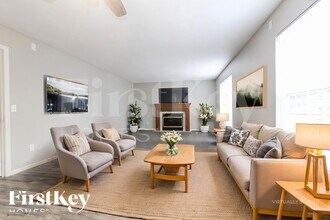 7474 Carnation Ln in Indianapolis, IN - Building Photo - Building Photo