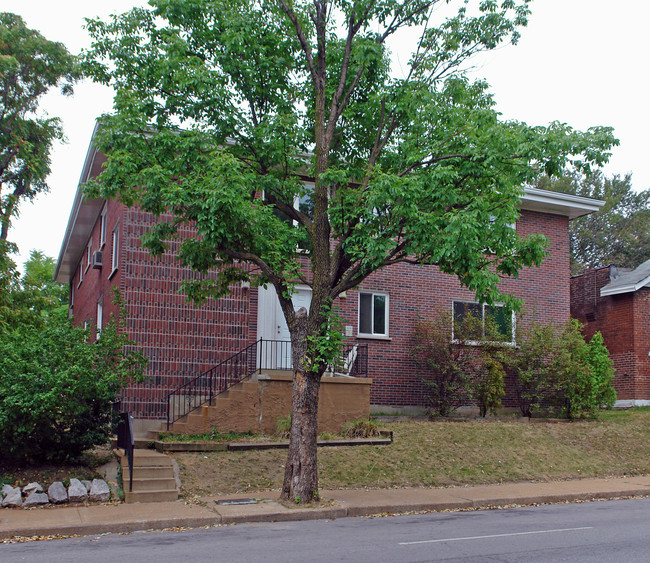 3238 Morganford Rd in St. Louis, MO - Building Photo - Building Photo